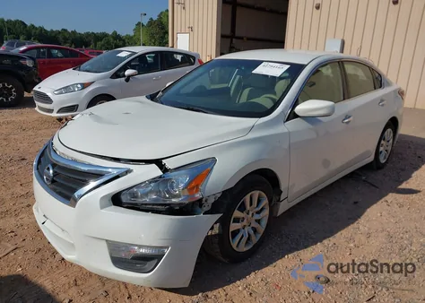 2014 Nissan Altima 2.5 S из США, поврежденный, VIN 1N4AL3APXEC150315